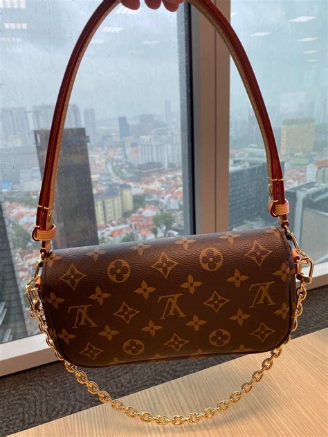 lv ivy wallet on chain